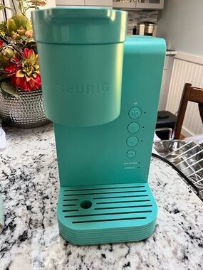 Keurig Single-Serve Coffee Maker - Aqua Teal